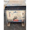 Image 1 : Miller Thunderbolt 225 AC Arc Welding Machine