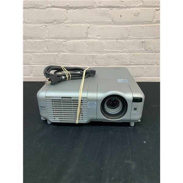 NEC MT1065 Projector *AS IS*