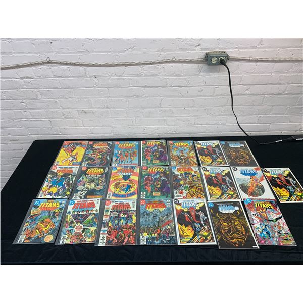 Lot of 22 Vintage Comic Books The New Teen Titans