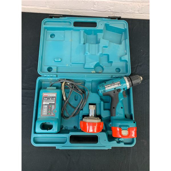 Makita 6280D 10mm Drill in Case w Battery