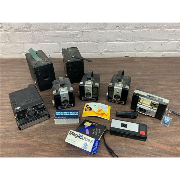 Lot of Assorted Vintage Antique Box Cameras, Kodak, Brownie, etc