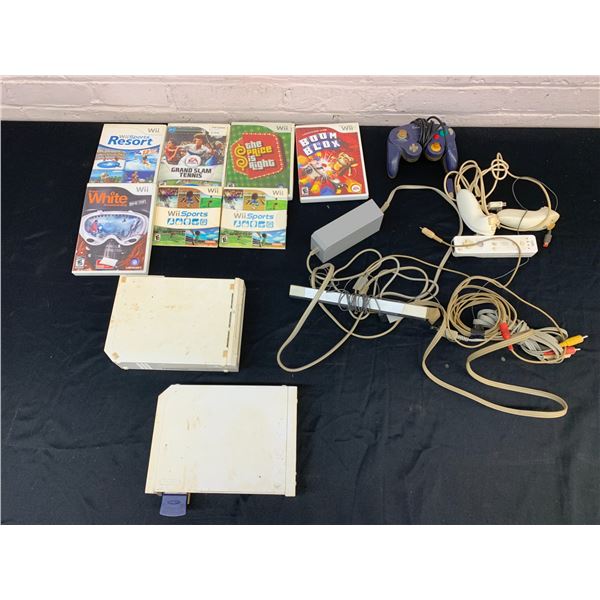Nintendo Wii Bundle Consoles, Games, Controllers (dirty)