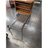 Image 5 : Cast Iron Garden Bench