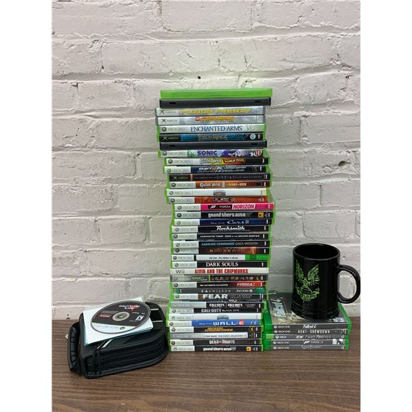 Xbox, Xbox 360 and Xbox One Games w Cases, Binder of Misc Loose Disc Games