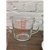 Image 3 : Pyrex Stovetop Kettle, Gravy Boat, Measuring Cups, Fridge Storage Containers