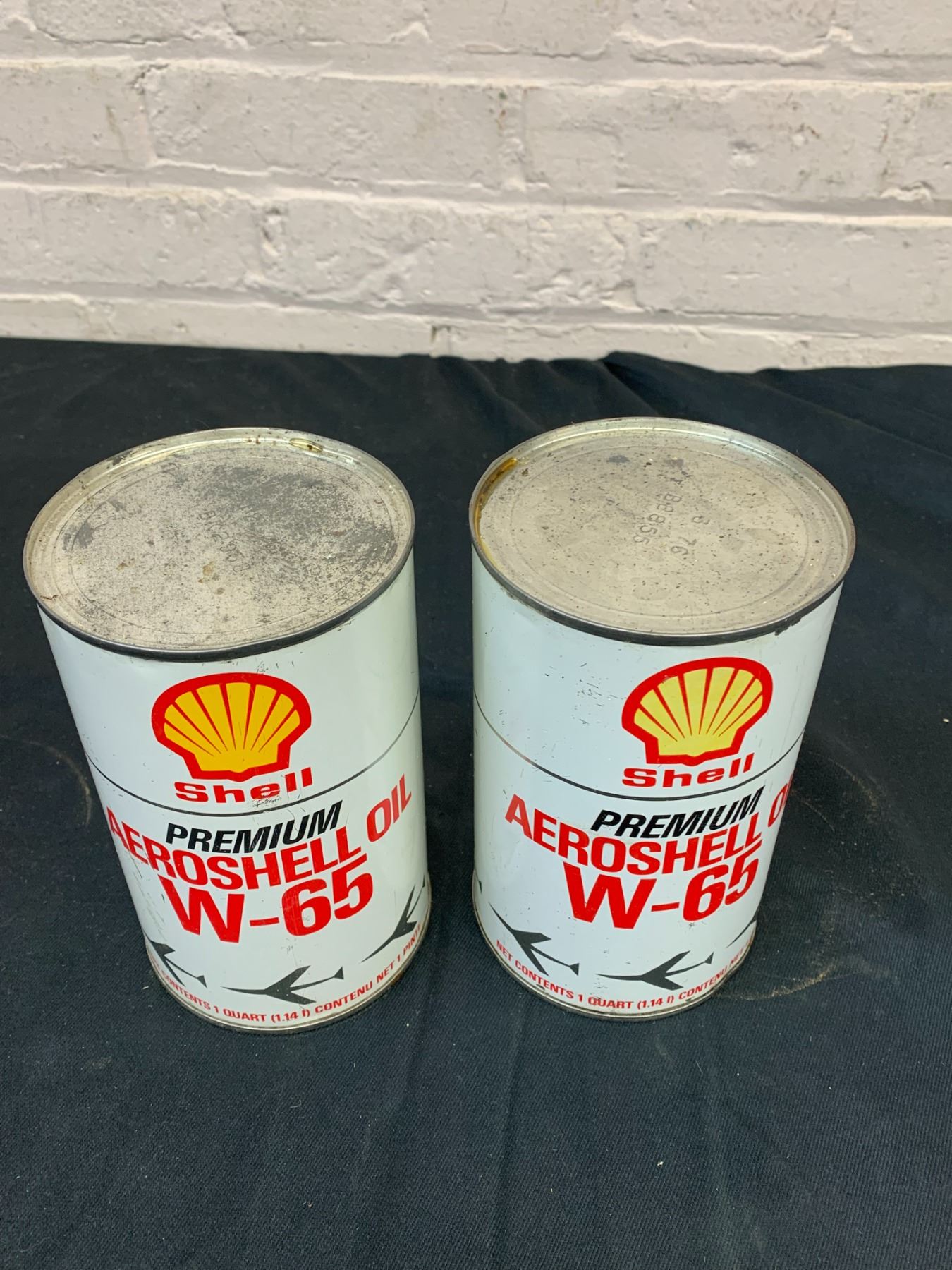 Pair of Vintage FULL SHELL Premium Aeroshell Oil W-65 Motor Oil Tins ...