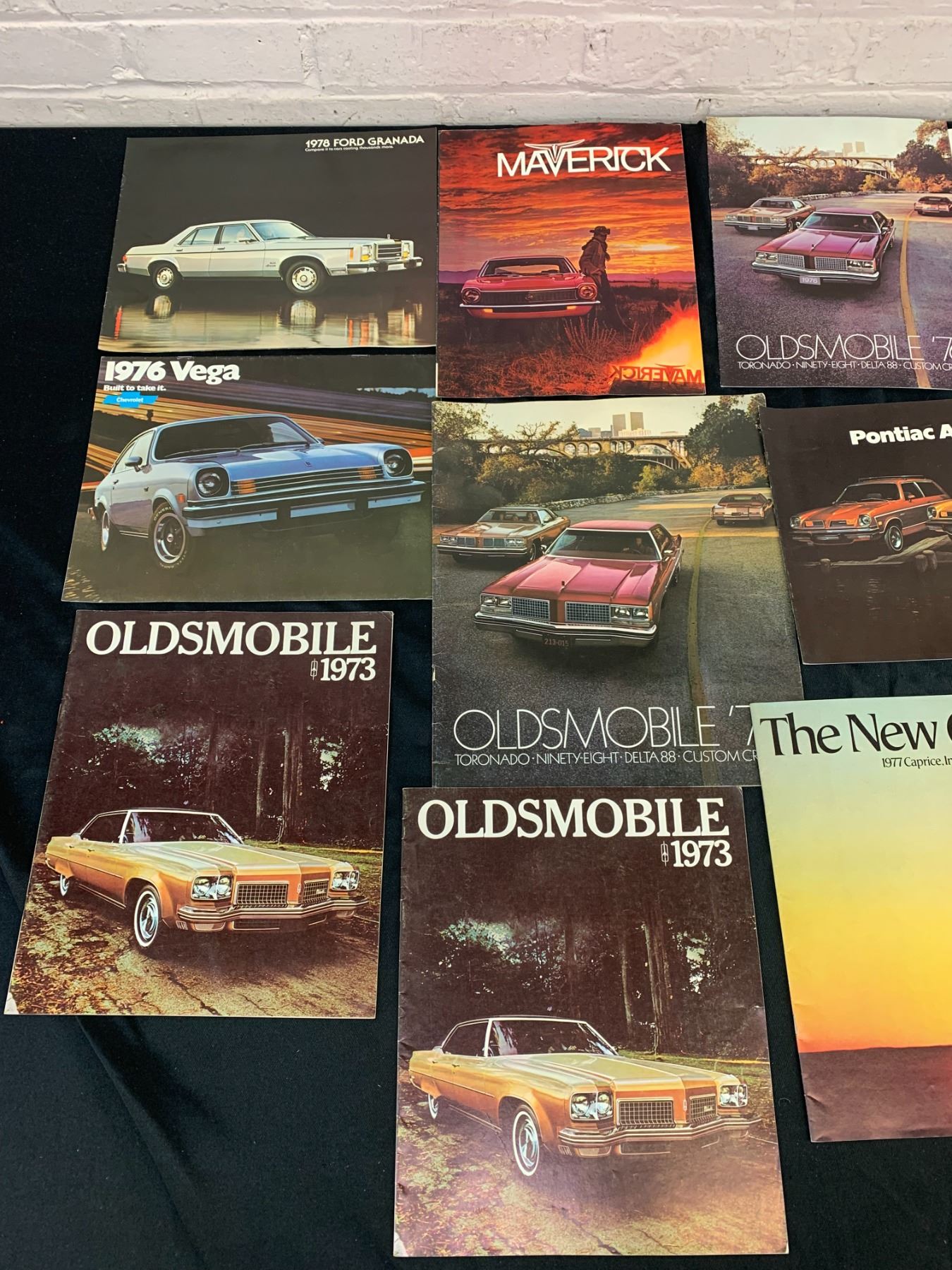 Lot of 17pcs Vintage Automotive Vehicle Pamphlets Pontiac 73, 76 ...