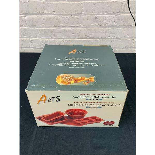 Arts 5pc Silicone Bakeware Set Red NOS