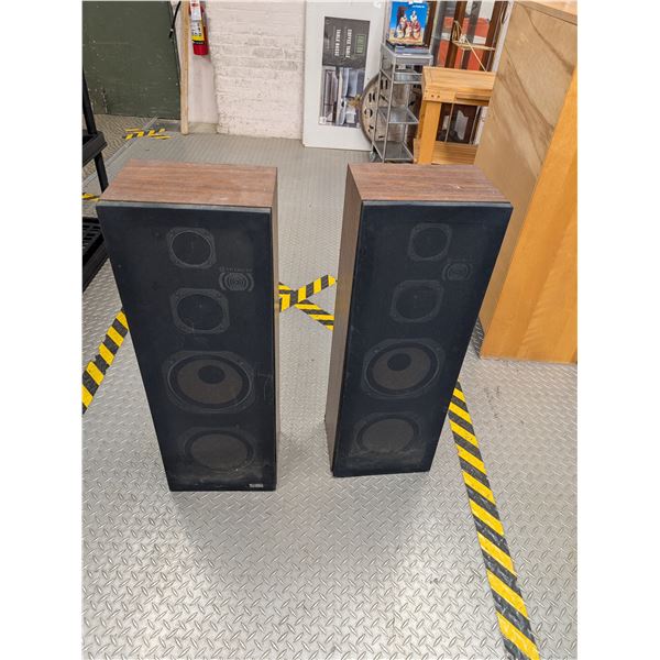 Pair of Hitachi HSP-4045 Floor Speakers