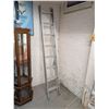 Image 1 : 8-16' Aluminum Extension Ladder