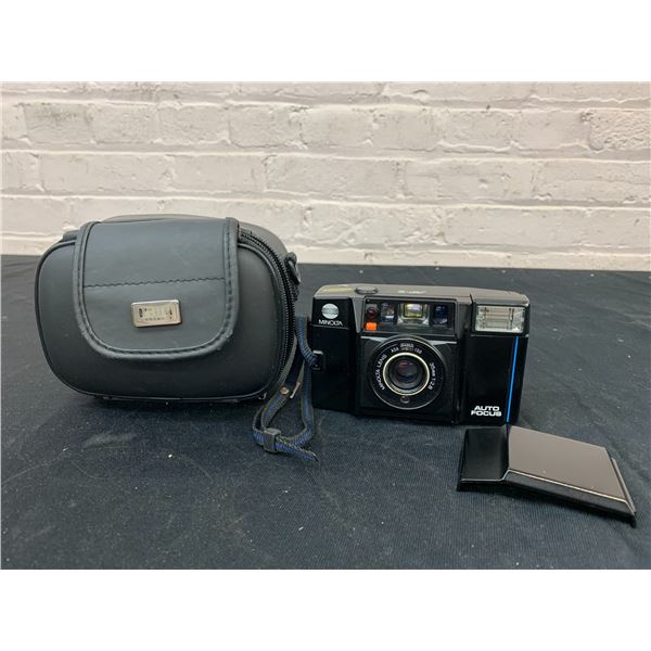 Minolta AF-S Vintage 35mm Point and Shoot Film Camera w 35mm 2.8 Lens
