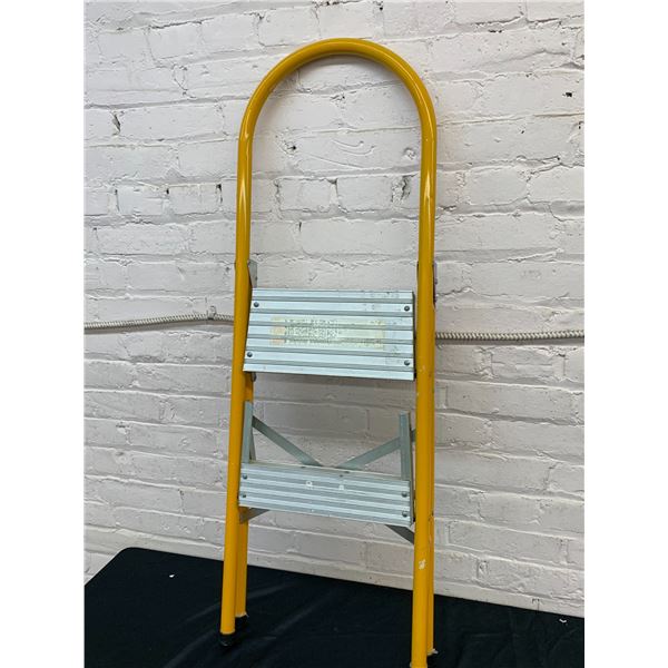 2-Step Ladder