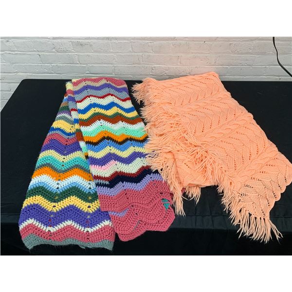Pair of Vintage Quilts Knit Blankets