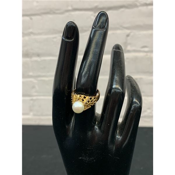 10k Gold Size 8 Ring with Pearl Accent