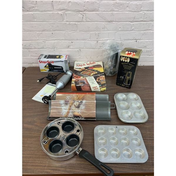 Lot of Assorted Vintage Kitchen Items, Muffin Trays, etc