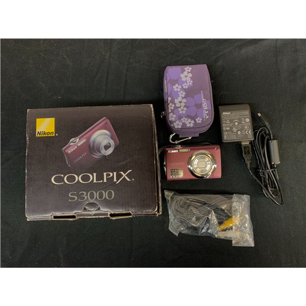 Nikon Coolpix S3000 Digital Camera Digicam with Box, Power, video cables