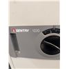 Image 2 : Sentry 1220 Combination Safe