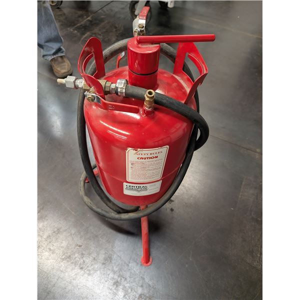 Central Pneumatic Sand Blaster