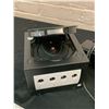 Image 2 : Nintendo Gamecube Console Bundle with Controller, Cables, 1 Loose Game