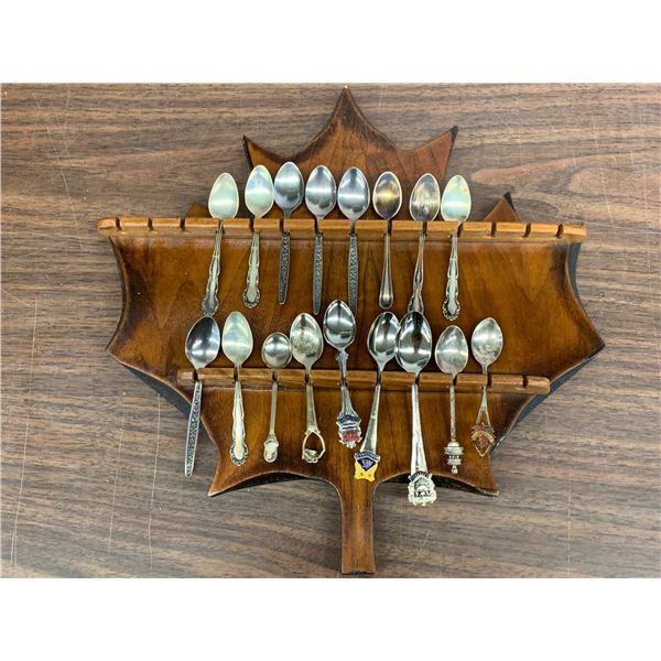 Wall Mount Collectible Spoon Maple Leaf Rack w Spoons