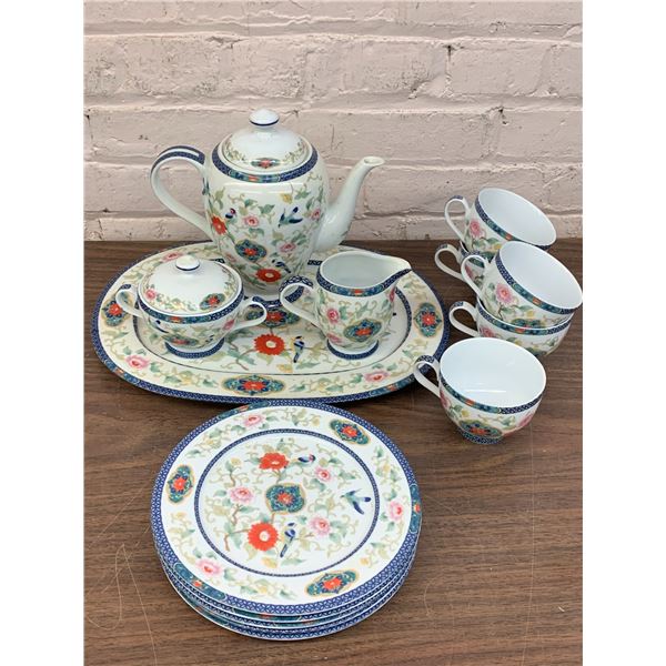 Royal Traditions Ming Dynasty Tea Set with Tea Pot, Cream, Sugar, Tray & 5 Person Place Setting