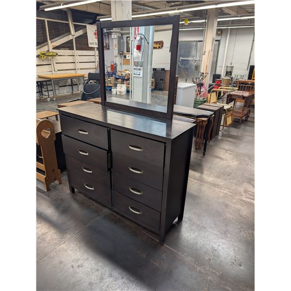Modern 8 Drawer Bedroom Dresser with Mirror