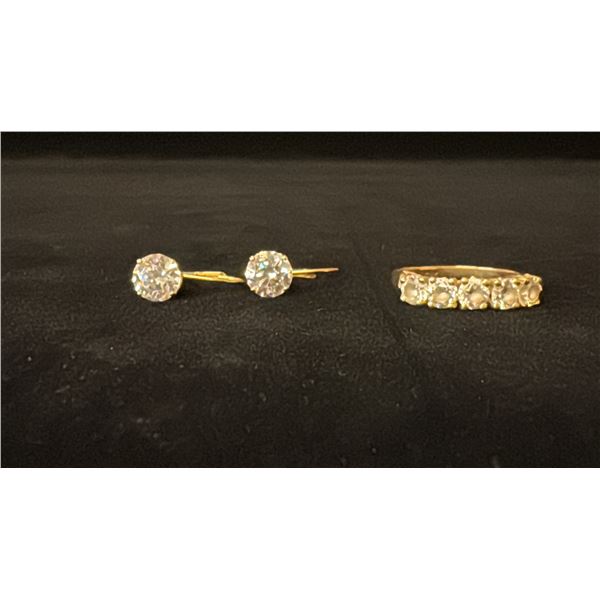APPROX 10K LADIES RING SET WITH CUBIC ZIRCONIA & PAIR APPROX 18K EARRINGS SET WITH CUBIC ZIRCONIA