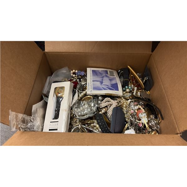 MISC COSTUME JEWELRY