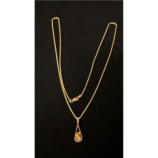APPROX 10K CHAIN (28") WITH APPROX 10K NUGGET PENDANT (9.1G)
