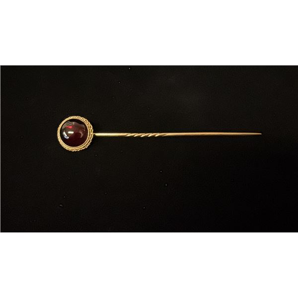 APPROX 10K+ STICK PIN SET WITH GARNET (3.8G)