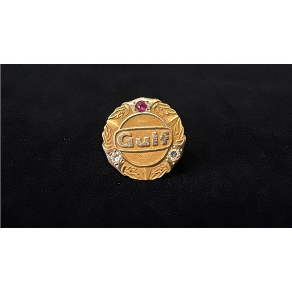 APPROX 10K TIE PIN SET WITH RED STONE AND DIAMONDS (.03CT, 2.2G)