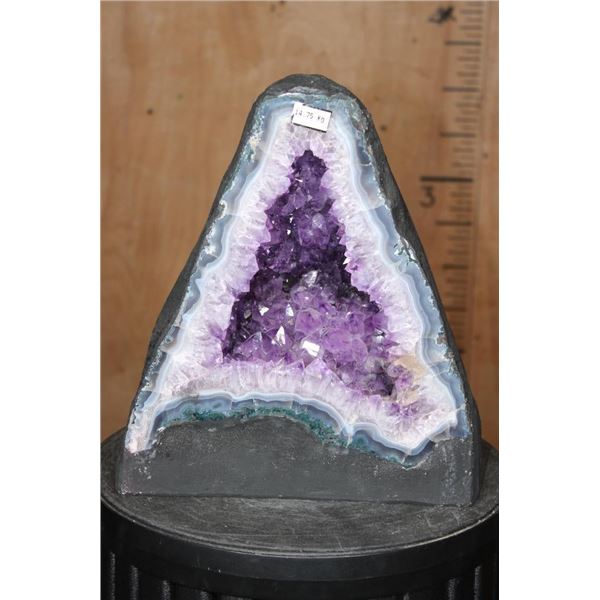 AMETHYST Geode Cathedral, Weight: 31 lbs