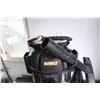 Image 2 : DeWalt DXV08SA Wet/Dry Vacuum