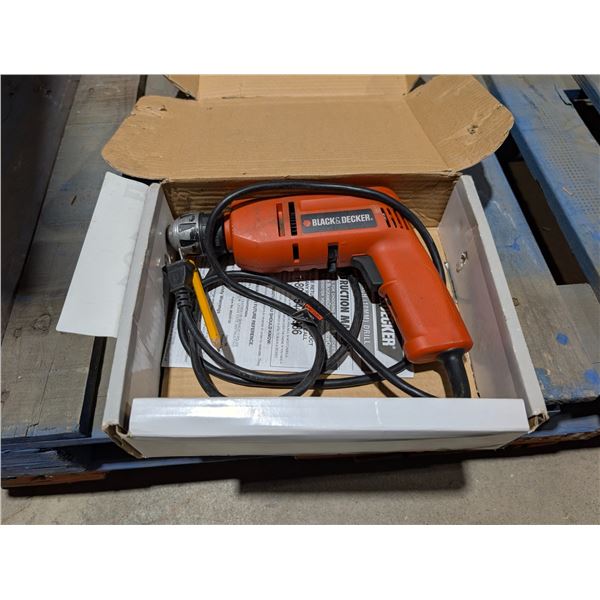 B&D 3/8" ELECTRIC DRILL