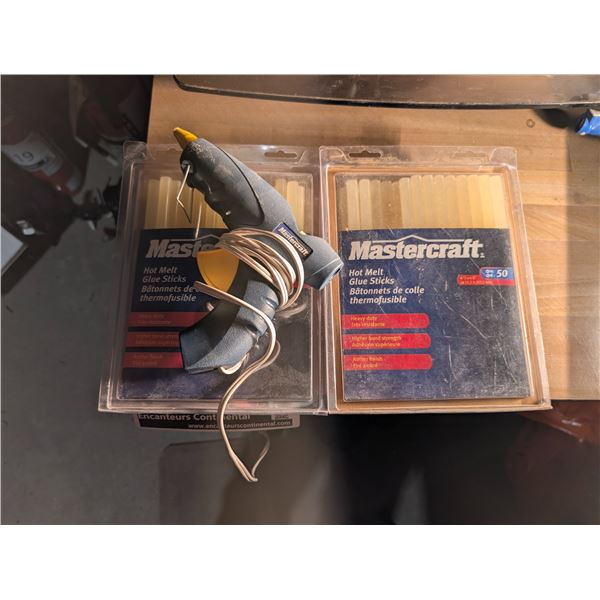 GLUE GUN WITH 2 KG OF GLUE STICKS