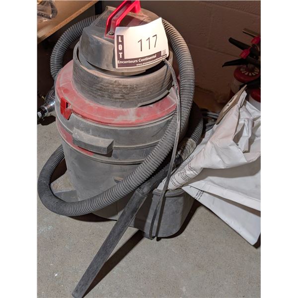 SHOP-VAC VACUUM 10 GAL