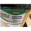 Image 2 : BARREL OF PINE-SWEEP SWEEPING COMPOUND