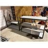 Image 1 : LOT OF 2 ASSORTED SHELVING UNITS