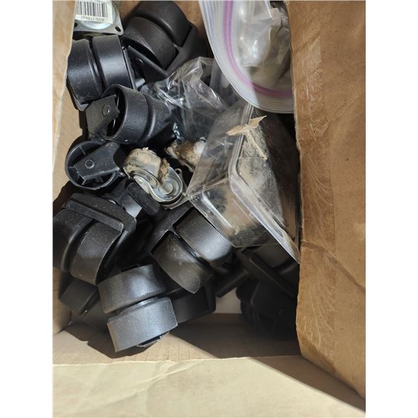 LOT OF ASSORTED WHEELS