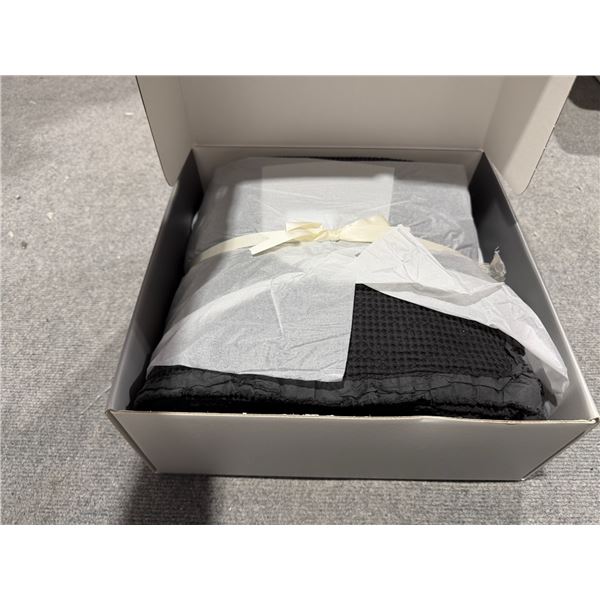 BLU SLEEP BAIA THROW, KING, GREY  VAL: $399