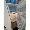 Image 3 : GE REFRIGERATOR