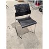 Image 1 : STACKABLE PLASTIC CHAIR