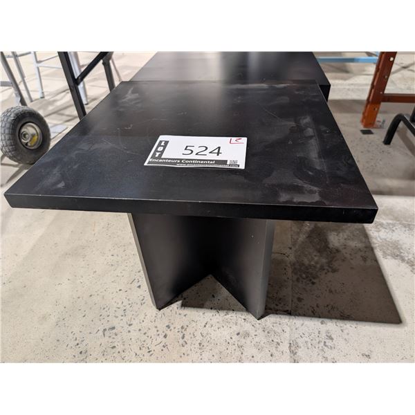 LOT OF 2 SMALL TABLES