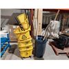 Image 1 : LOT OF 4 BUCKETS AND MOPS