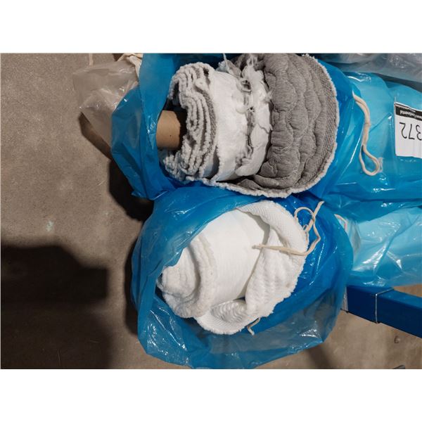 ROLLS OF ASSORTED QUILTED FABRIC 88 IN