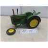 Image 1 : John Deere Toy Tractor – Needs Work on Front Wheels, 4¾" × 8" × 4½"