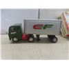 Image 2 : Vintage Consolidated Freightways Friction Tractor and Double Van Trailer with Dolly Hook-Up – In