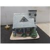 Image 13 : 3 Angels on a Bench Candle, Thomas Kinkade Lighthouse Candle House, and Avon Childhood Memories