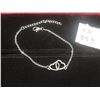 Image 1 : New Platinum Plated 18.0mm Interlocking Hearts Bracelet – 6–8" Long