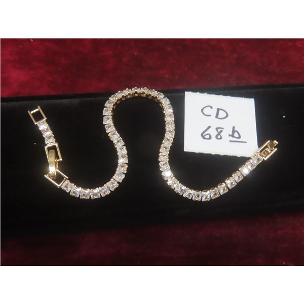 New 18K Gold Plated 3.0mm Princess Cut Simulated Diamond (CZ) Tennis Bracelet – Adjustable 7–8"